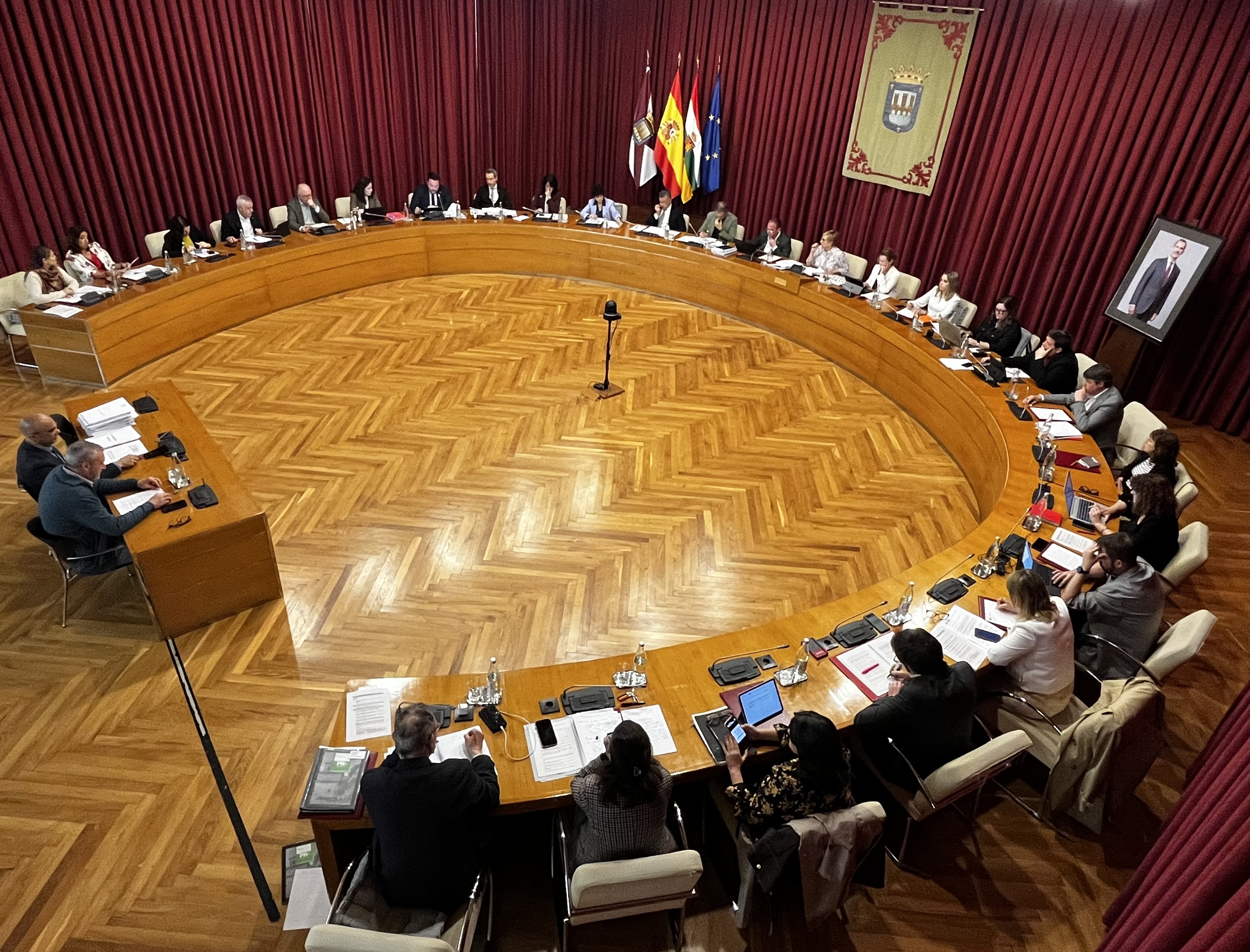 Imagen El Pleno del Ayuntamiento de Logroño aprueba un manifiesto con motivo del Día Internacional contra la explotación sexual y la trata de mujeres, niños y niñas