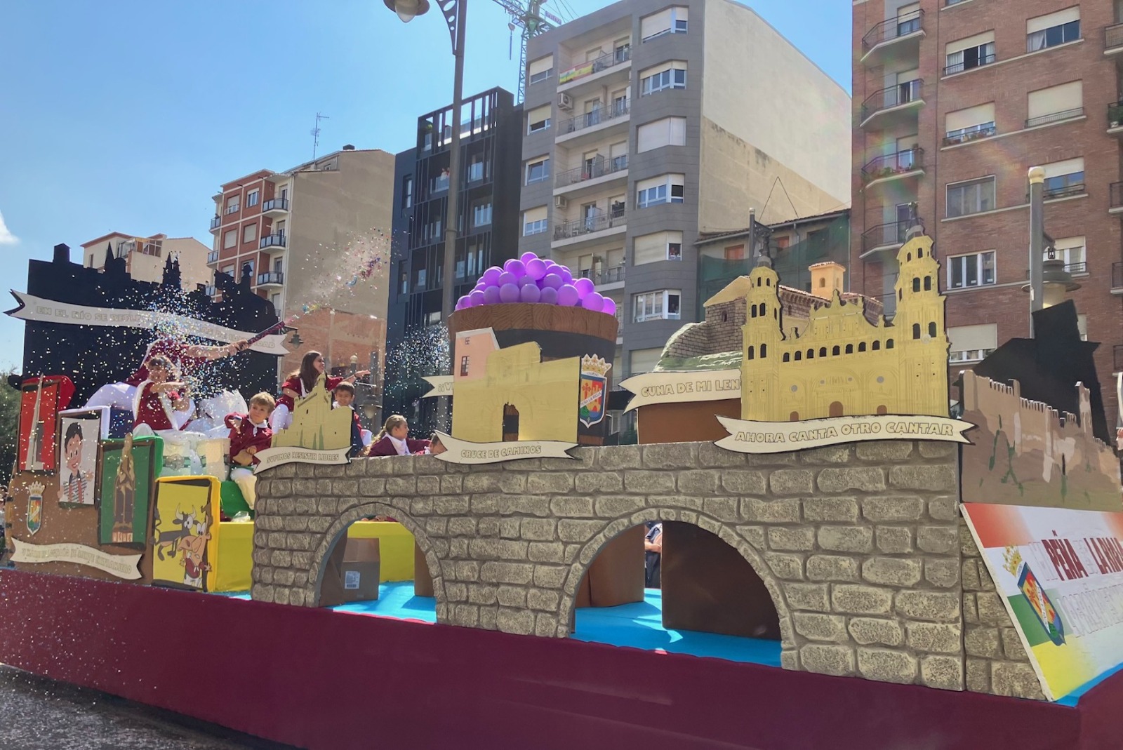 Imagen Abierto el plazo de presentación de proyectos para las carrozas del desfile de las fiestas de San Mateo