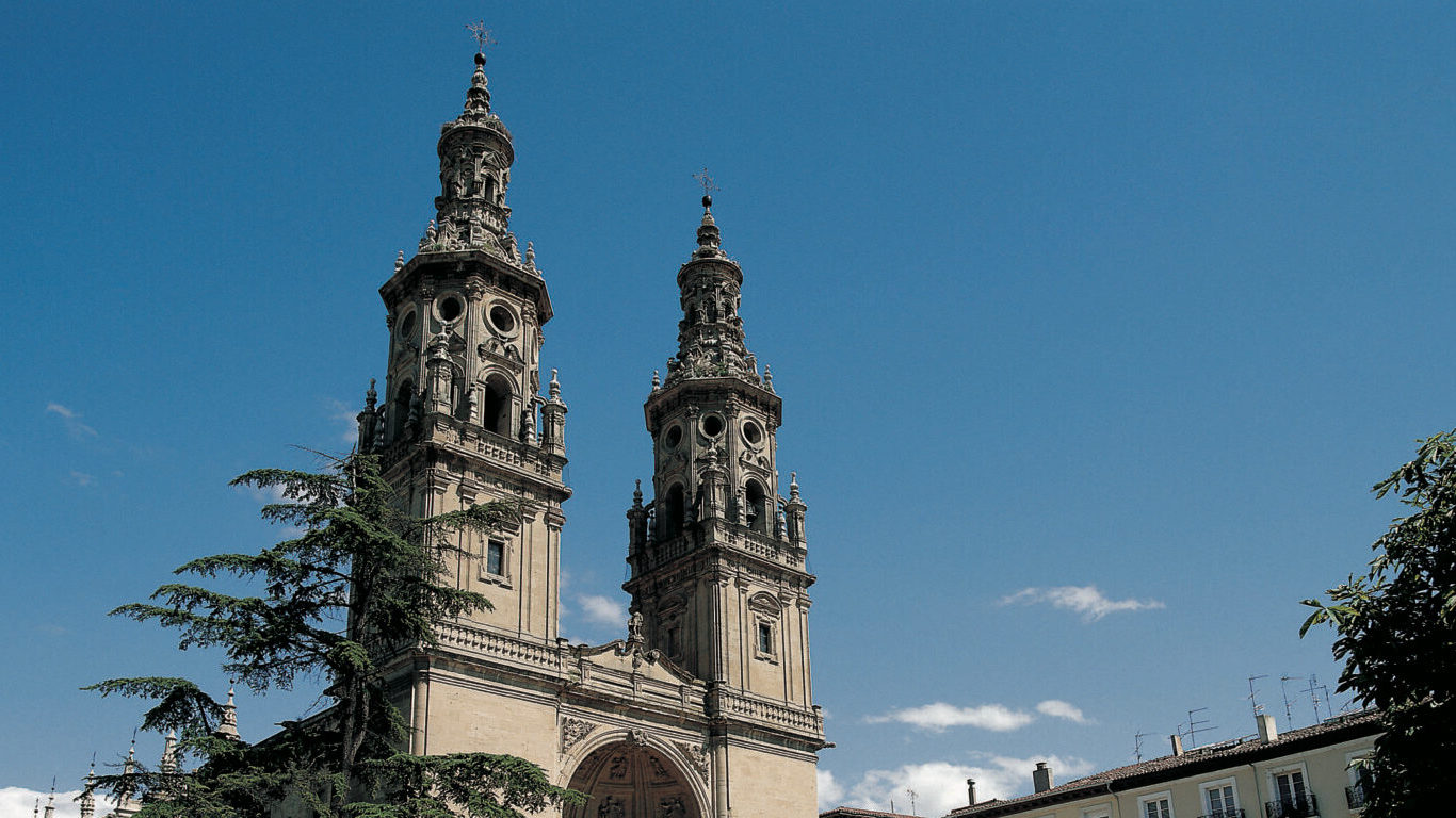 Fachada de la Concatedral de Santa María de La Redonda