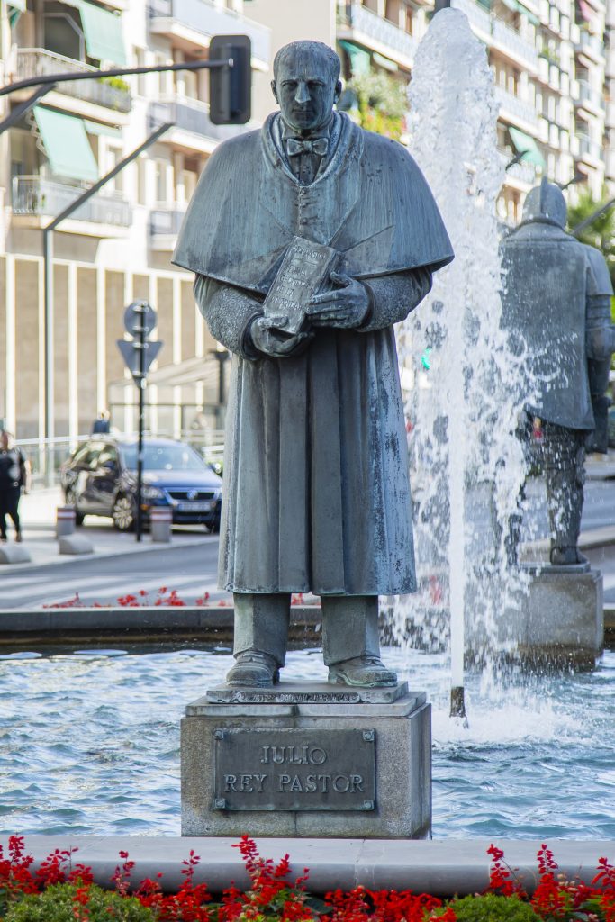 Escultura de Julio Rey Pastor